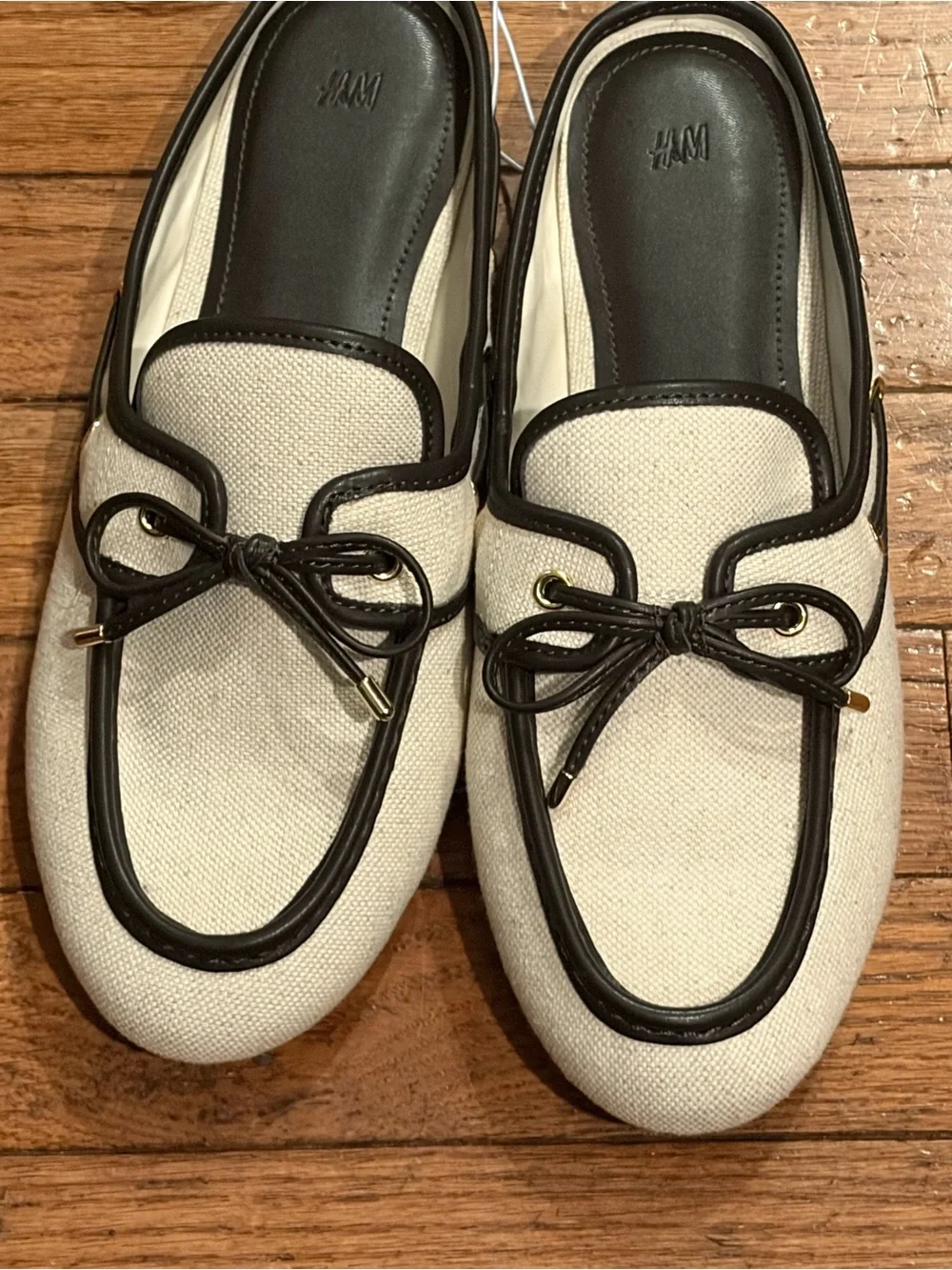 H&M Cream Canvas Loafers with Dark Brown Trim and Bow size 8 NEW 8
